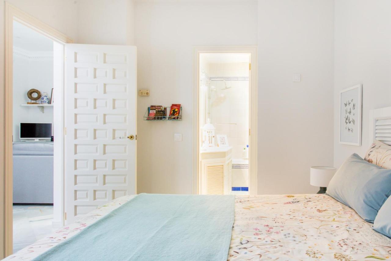 Magico Apartamento En Casa Palacio Del Siglo XVII Sevilla Exteriör bild