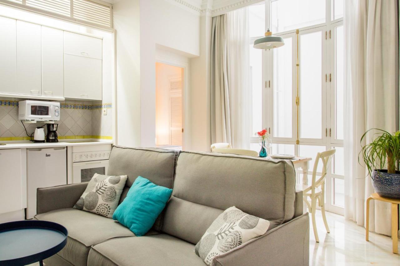 Magico Apartamento En Casa Palacio Del Siglo XVII Sevilla Exteriör bild