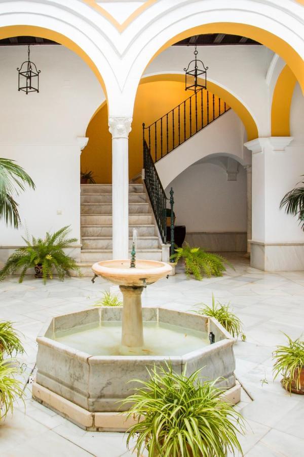 Magico Apartamento En Casa Palacio Del Siglo XVII Sevilla Exteriör bild