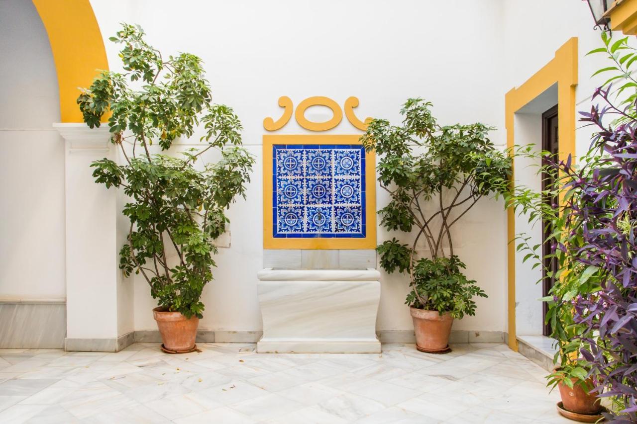 Magico Apartamento En Casa Palacio Del Siglo XVII Sevilla Exteriör bild
